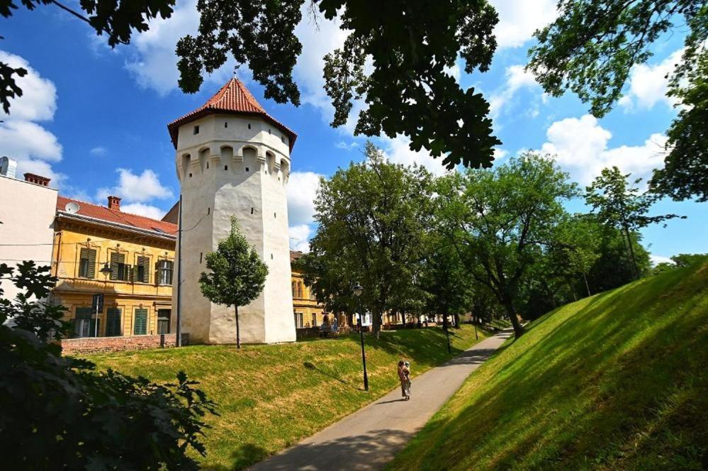 Casa Panzarului Lägenhet Sibiu Exteriör bild